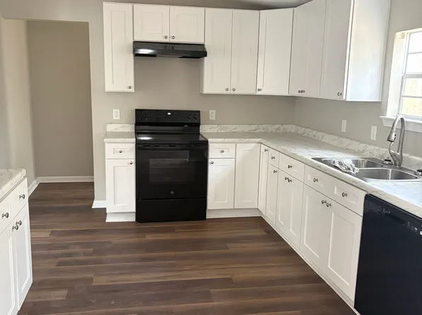 111 Key Rd, Bloomingdale, GA 31302