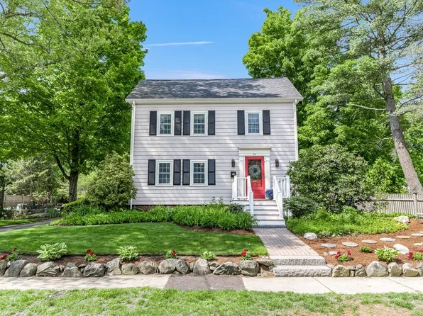 38 Berkeley St, Reading, MA 01867