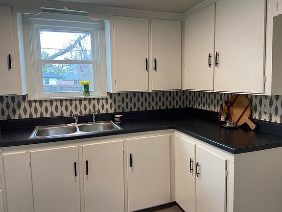 2nd image of 4711 N College Ave