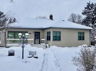 703 GREENBRIAR AVENUE, WI 54481