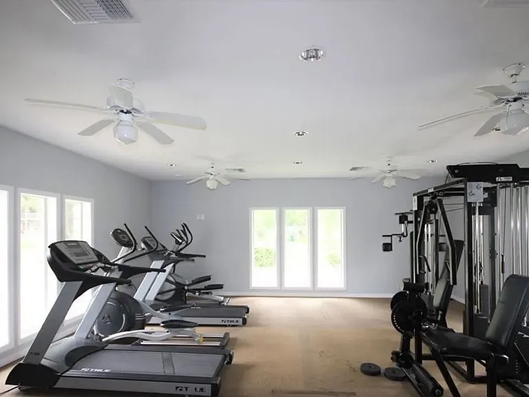 6519 W Newberry Rd #508 — Photo 3