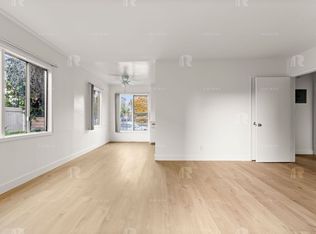 7111 Whitsett Ave APT 1, North Hollywood, CA 91605