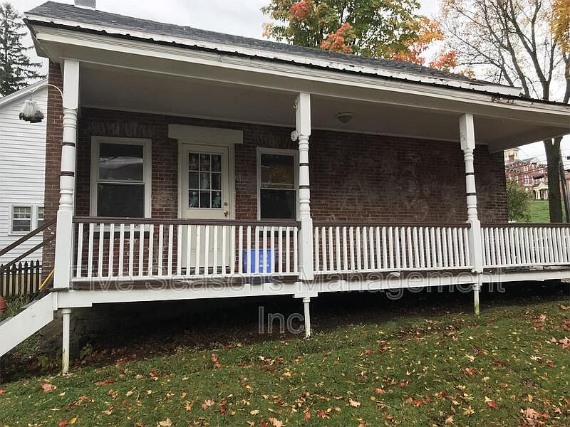 28 East Ave, Burlington, VT 05401 Zillow