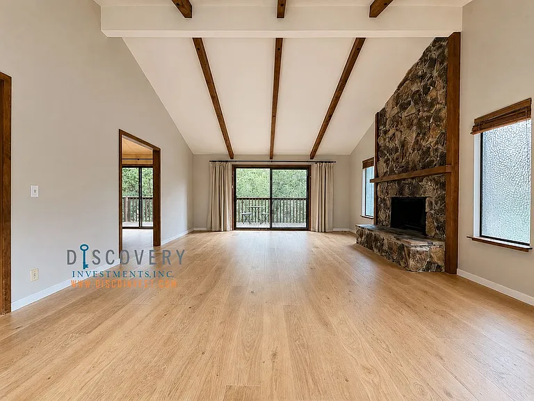 1188 Glencourt Dr — Photo 7