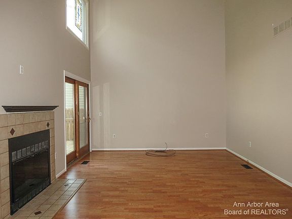 5th image of 1874 Ashley Dr