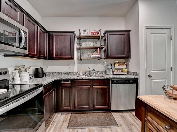 5th image of 3079 Tarian Way