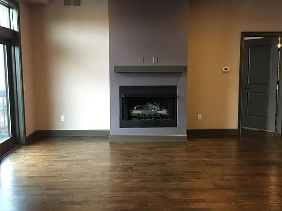 5th image of 939 N High St Unit 305