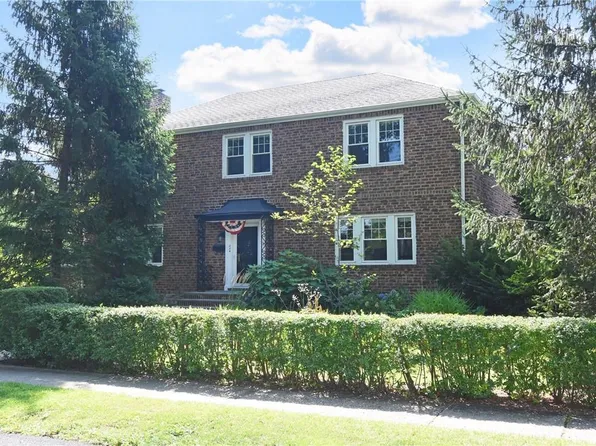 224 Townsend Avenue, Pelham, NY 10803