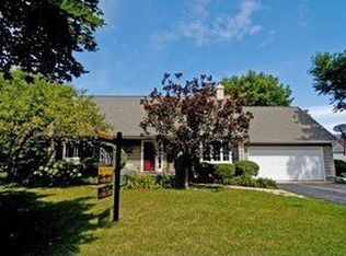 20 Dole Ave, Crystal Lake, IL 60014