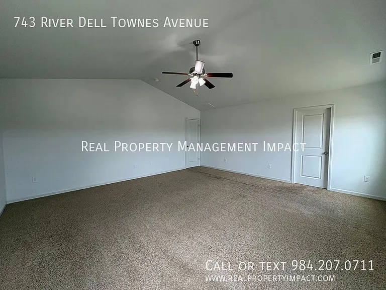 743 River Dell Townes Ave — Photo 32