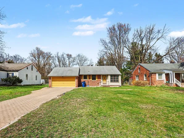 26932 W Six Mile Rd, Redford, MI 48240
