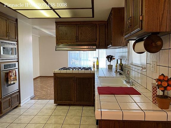 4th image of 11342 Rockfield Dr