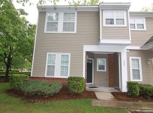 600 Station Square Ln, Chesapeake, VA 23320
