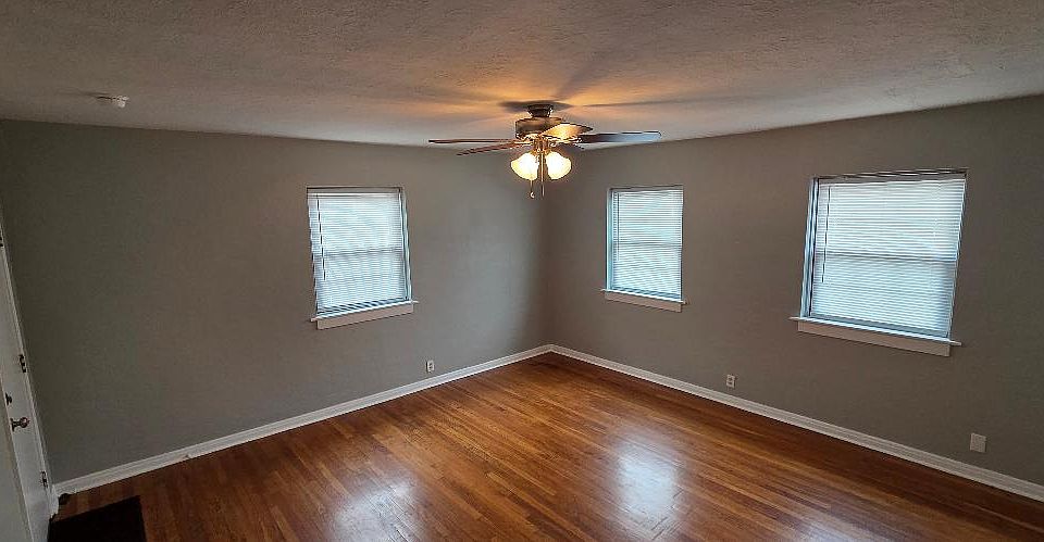 1st image of 21 E Whittier St APT B