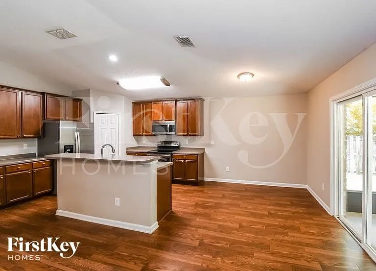 10881 Dunnotar Rd — Photo 4