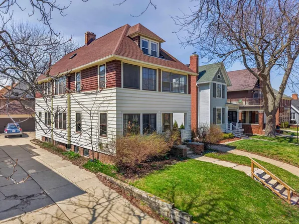3313 N Summit AVENUE #3315, Milwaukee, WI 53211