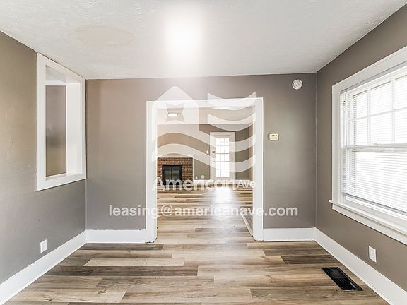 1764551_004_living_room_12853940.jpg