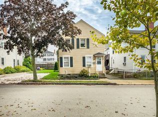 17 Middle St, Fairhaven, MA 02719