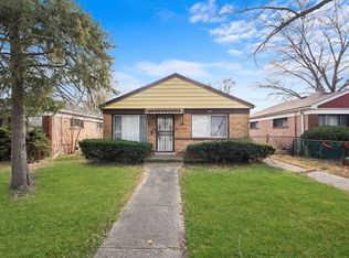 106 W 155th St, Harvey, IL 60426