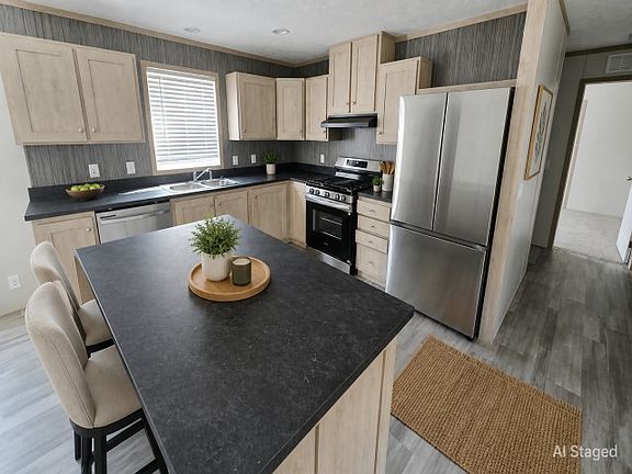 2nd image of 184 Star Cir #120