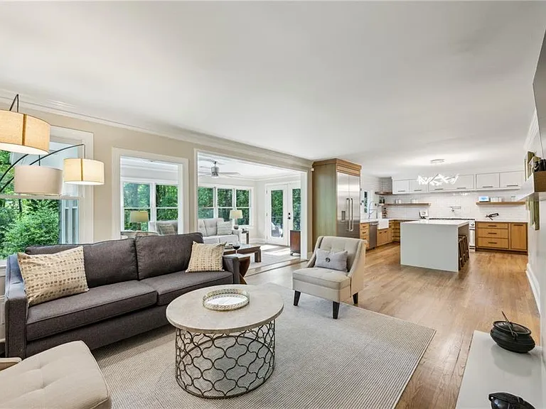 1130 Angelo Ct NE — Photo 16