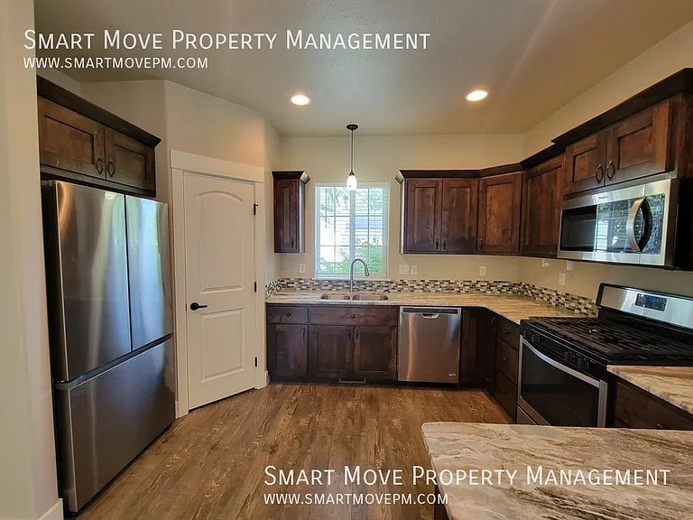 9445 W Woodland Dr — Photo 6