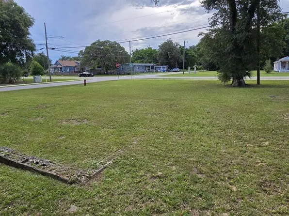 300 E Anderson St #Blk, Pensacola, FL 32503