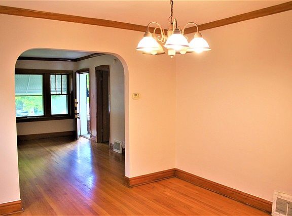 5th image of 1615 S 58th Ave