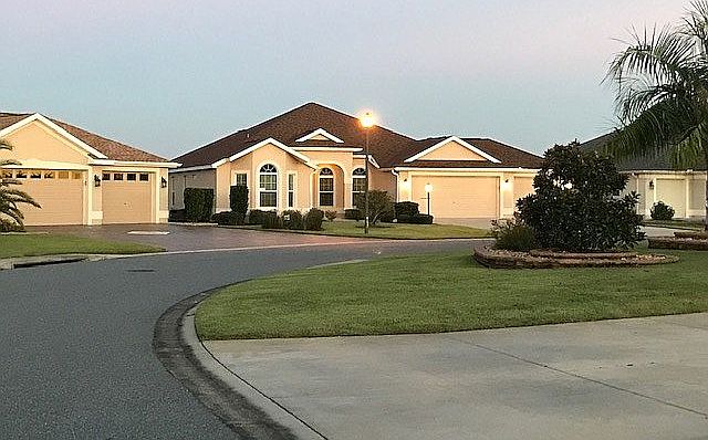 Welcome to 2015 CrossHill Dr