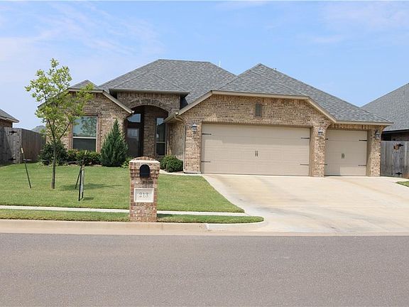 2nd image of 213 SW 169th St