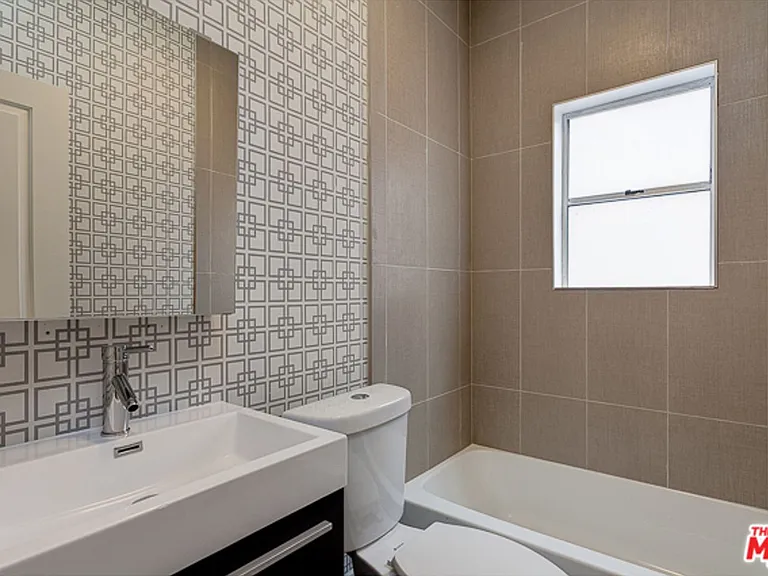 2921 Francis Ave., Los Angeles — Photo 6