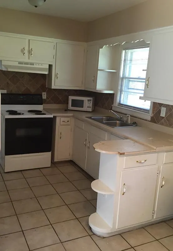 3565 Irwin Way — Photo 3