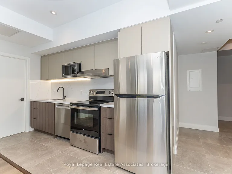 1000 Bathurst St #401 — Photo 12