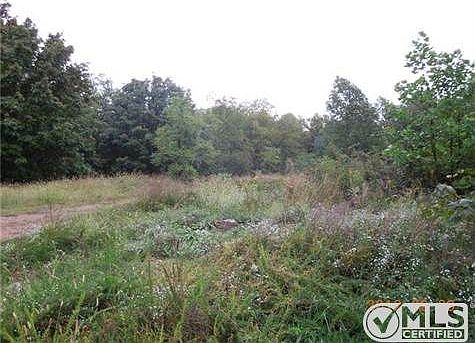 4th image of 285 Dogwood Ln