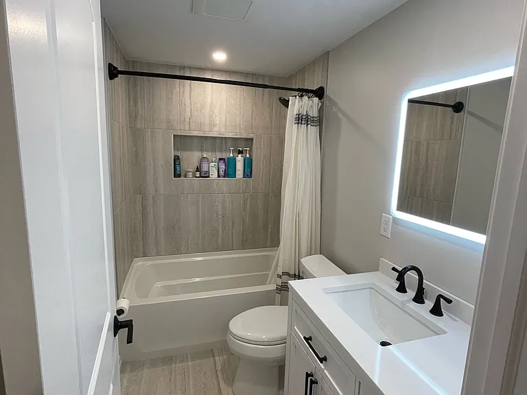 345 N Ellicott St — Photo 3