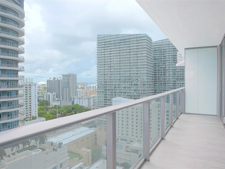 1300 S Miami Ave #4 — Photo 9