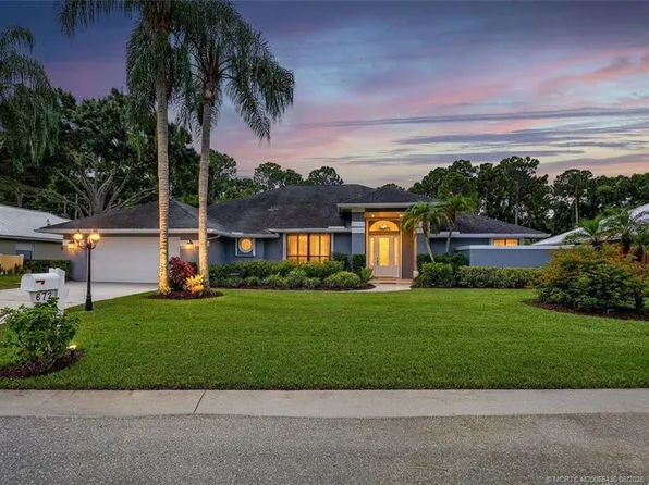 672 SE Pin Oak Ter, Stuart, FL 34997