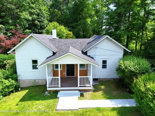 23 Leggs Mills Road, Lake Katrine, NY 12449