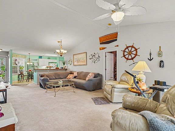 4th image of 274 Vermillion Dr.