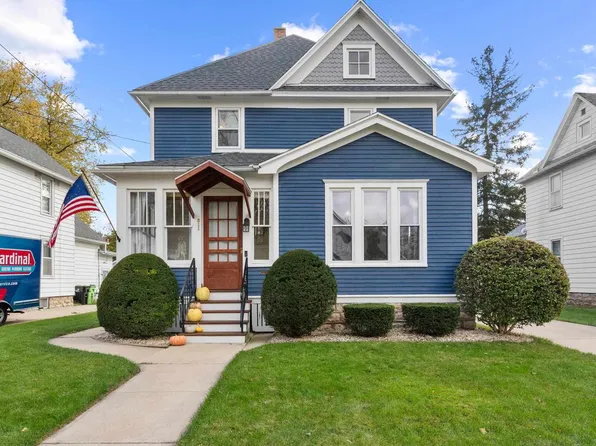 311 4th Street, Beaver Dam, WI 53916