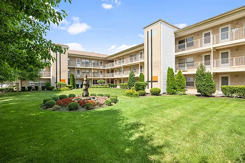 The Riviera Apartments of Evergreen Park Photo 1