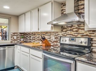 8511 Londonderry Ln, Dallas, TX 75228