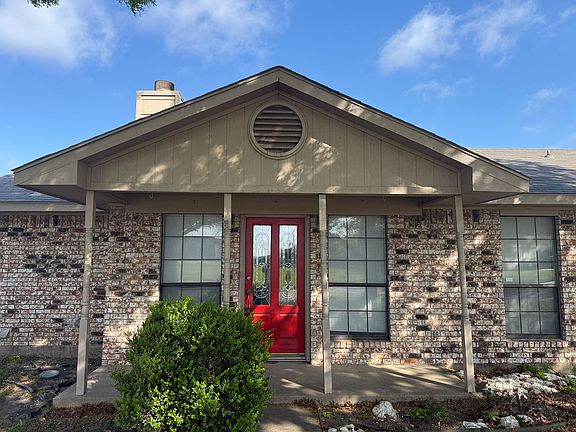 2nd image of 117 Solon Rd