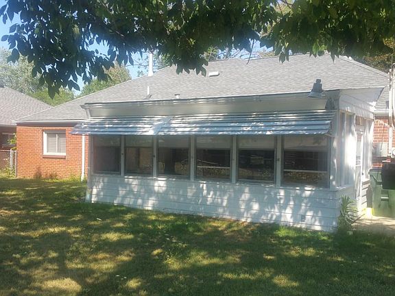 5th image of 596 Sycamore Dr