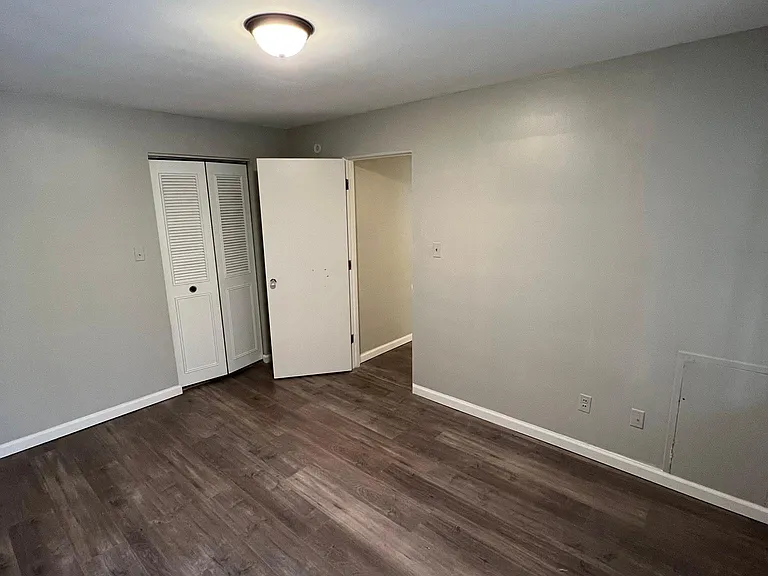 2804 Coolidge Hwy #27 — Photo 6