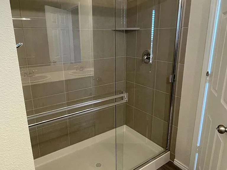 366 Lake Erie Dr — Photo 27