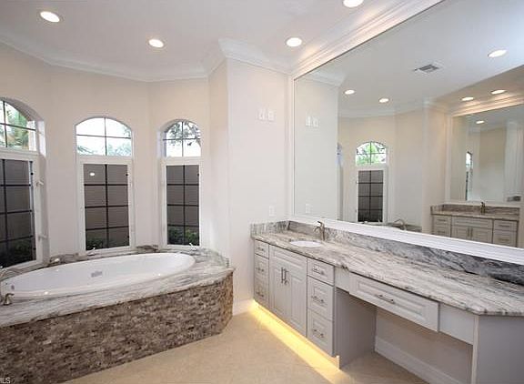 5th image of 20253 Country Club Dr