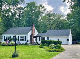 3450 Stony Point Rd, Grand Island, NY 14072