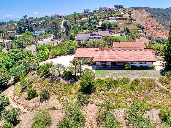 2nd image of 2107 Camino Cantera
