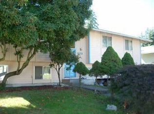 12143 NE 142nd St, Kirkland, WA 98034